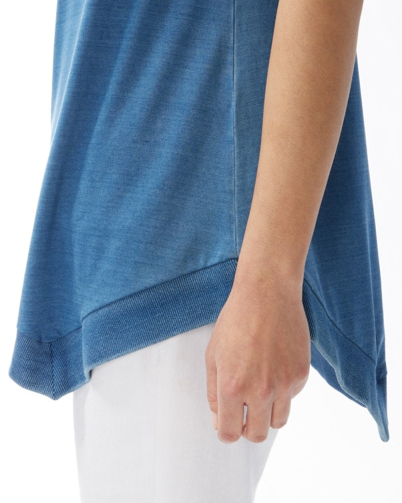 Unisex Modern T-Shirt in Charcoal